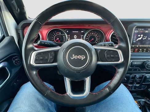Used 2021 Jeep Gladiator Rubicon image 12