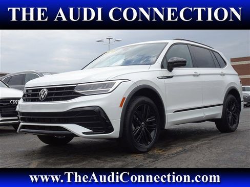 Used 2022 Volkswagen Tiguan SE R-Line AWD/4WD image 1