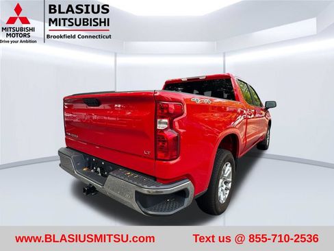 Used 2024 Chevrolet Silverado 1500 LT AWD/4WD image 9