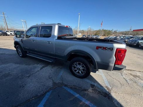 Used 2022 Ford F250 Lariat w/ Lariat Value Package image 5