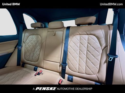 Used 2026 BMW X5 sDrive40i w/ Premium Package RWD image 13