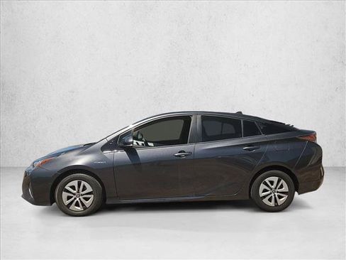 Used 2016 Toyota Prius Three FWD image 9