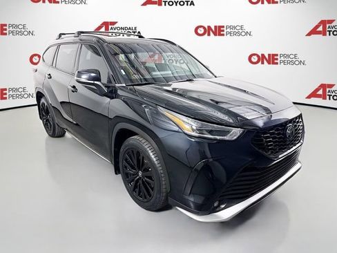 Certified 2025 Toyota RAV4 XLE w/ Weather Package image 1