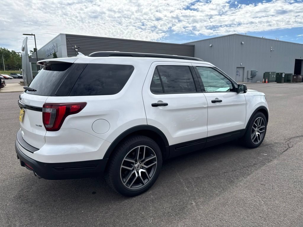 Used 2018 Ford Explorer Sport AWD/4WD image 8