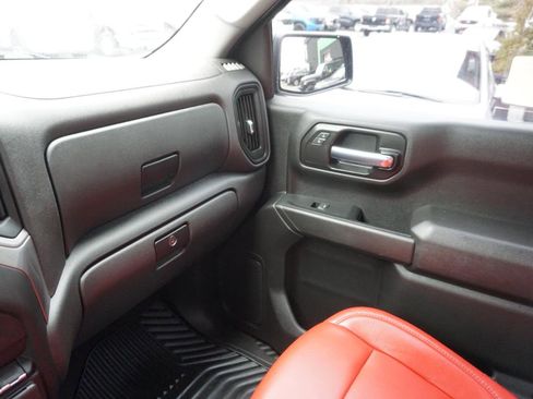 Used 2022 Chevrolet Silverado 1500 Custom Trail Boss AWD/4WD image 18