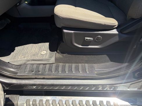 Used 2019 Ford F250 XLT w/ XLT Premium Package AWD/4WD image 23