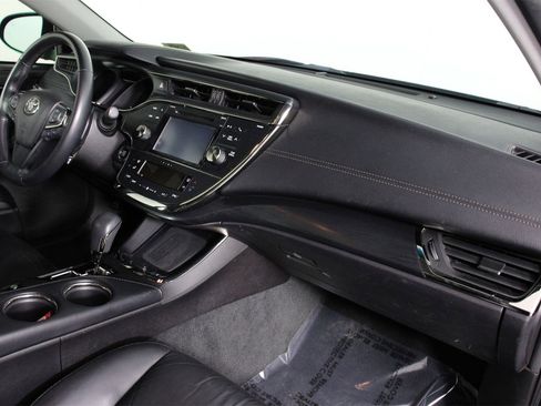 Used 2017 Toyota Avalon Touring image 21