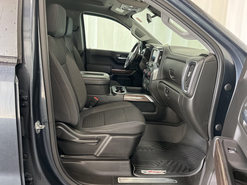 Used 2021 Chevrolet Silverado 1500 LT Trail Boss AWD/4WD image 18