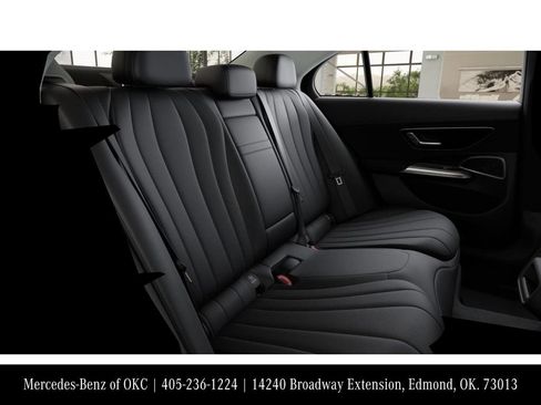 Used 2025 Mercedes-Benz E 350 Sedan image 5