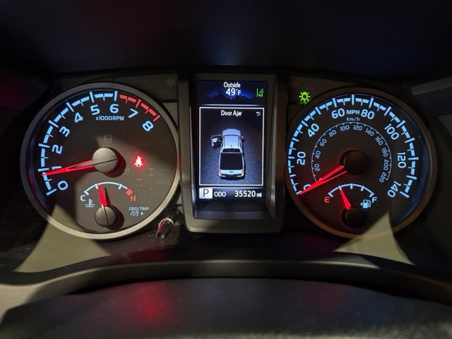 Used 2022 Toyota Tacoma SR AWD/4WD image 17