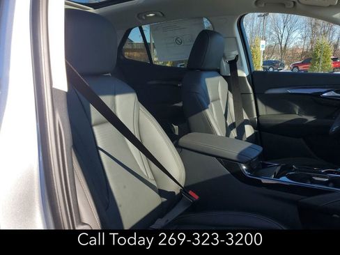 New 2025 Buick Envision Preferred image 30