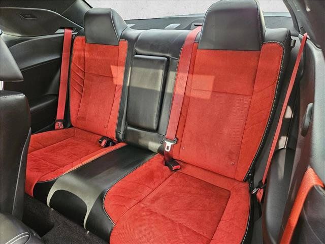 Used 2016 Dodge Challenger SRT Hellcat RWD image 16