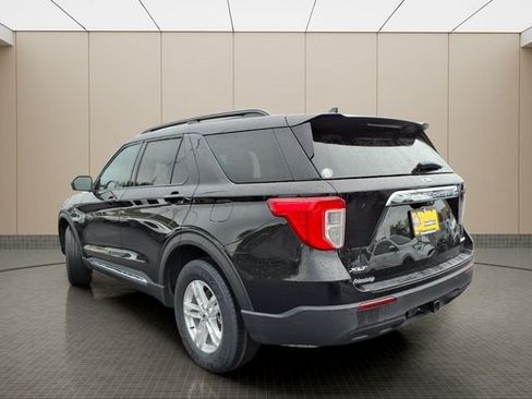 Used 2023 Ford Explorer XLT w/ Class IV Trailer Tow Package AWD/4WD image 14