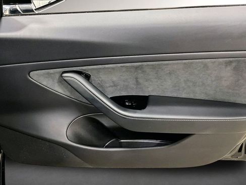 Used 2019 Tesla Model 3 Long Range image 26