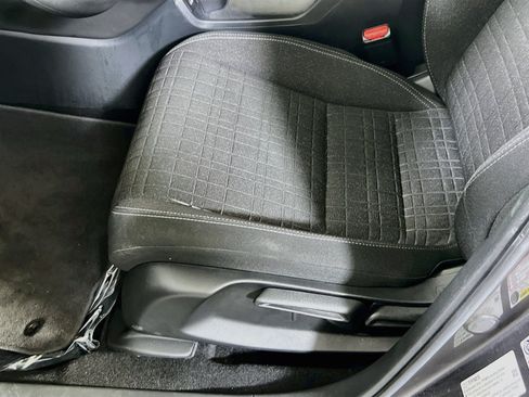 Used 2023 Honda HR-V LX image 18