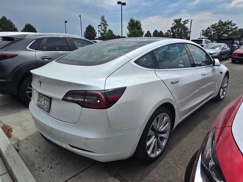 Used 2019 Tesla Model 3 Mid Range RWD image 15