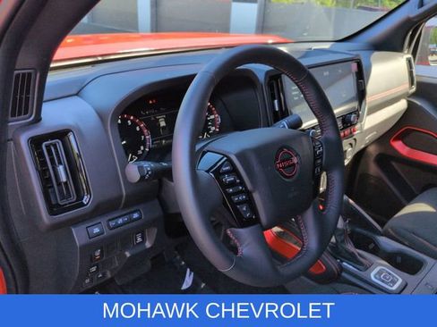 Used 2026 Nissan Frontier PRO-4X w/ Pro-4x Convenience Package AWD/4WD image 11