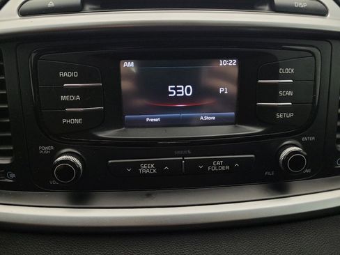 Used 2017 Kia Sorento AWD image 25