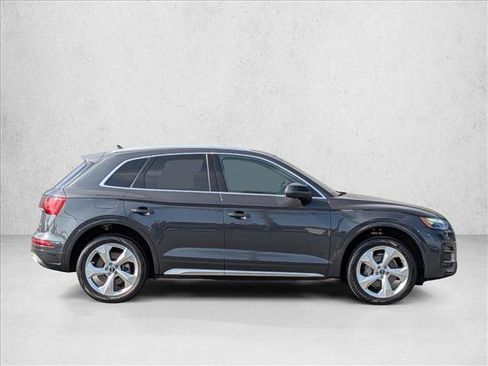 Used 2021 Audi Q5 2.0T Premium Plus w/ Premium Plus Package AWD/4WD image 4