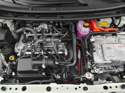 Used 2017 Toyota Prius C One FWD image 17