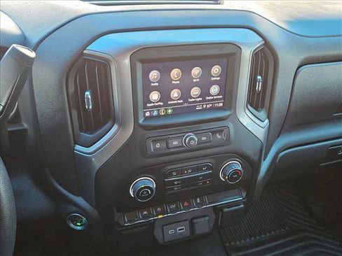 Certified 2024 Chevrolet Silverado 1500 Custom image 10