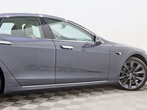 Used 2019 Tesla Model S image 10