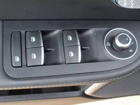 Used 2022 Alfa Romeo Giulia Ti image 15