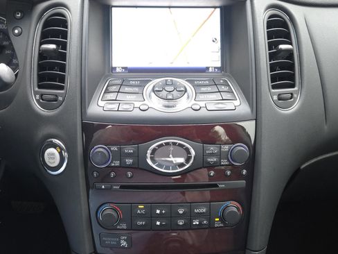 Used 2017 INFINITI QX50 2WD w/ Premium Plus Package image 41