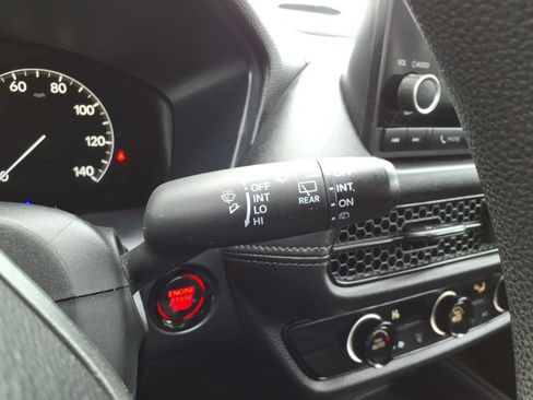 Certified 2023 Honda HR-V LX image 18