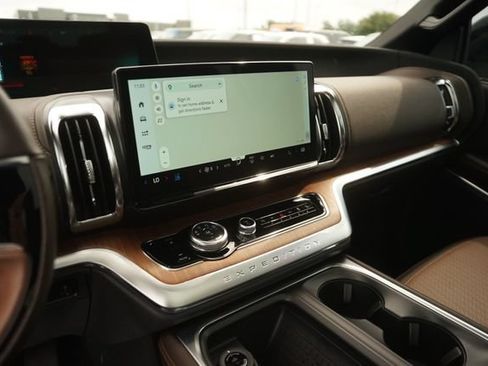 Certified 2025 Ford Expedition King Ranch AWD/4WD image 29