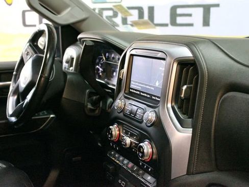 Used 2019 GMC Sierra 1500 SLT w/ SLT Premium Package AWD/4WD image 10