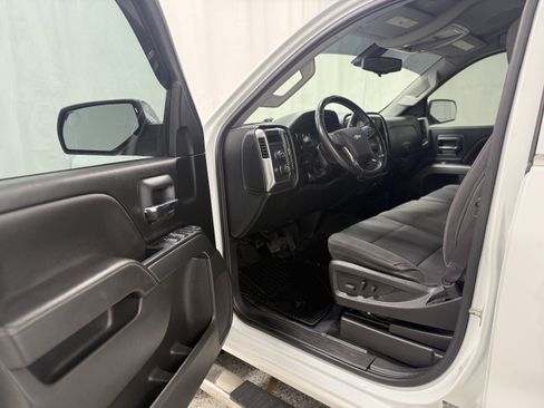 Used 2017 Chevrolet Silverado 1500 LT w/ LT Eassist Package image 11