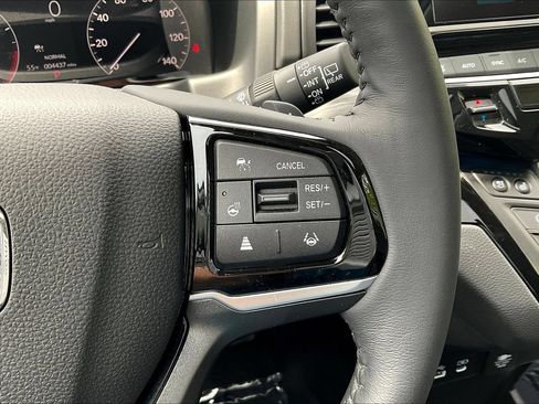 Used 2026 Honda Odyssey Elite image 12