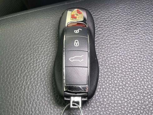 Used 2018 Porsche Macan S AWD/4WD image 44