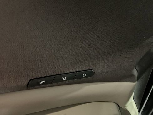 New 2026 Kia Carnival EX FWD image 11