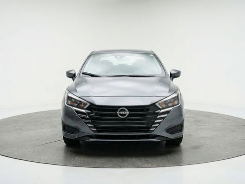 Used 2025 Nissan Versa SV FWD image 2