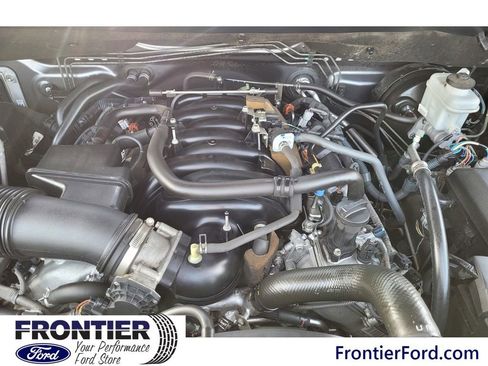 Used 2016 Toyota Tundra SR5 w/ SR5 Upgrade Package RWD image 28