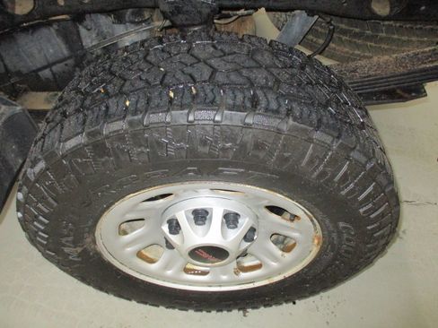 Used 2016 GMC Sierra 2500 4x4 Regular Cab w/ Sierra Convenience Package image 15