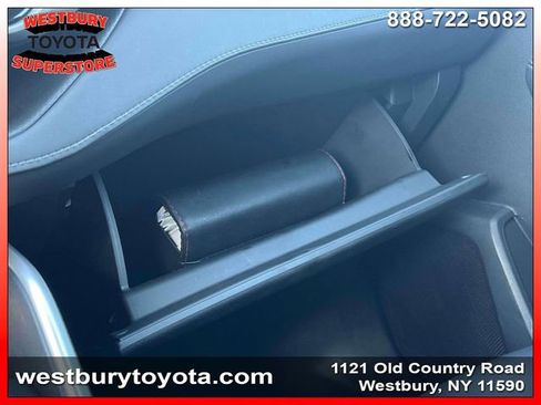 Used 2021 Toyota Highlander XLE image 33