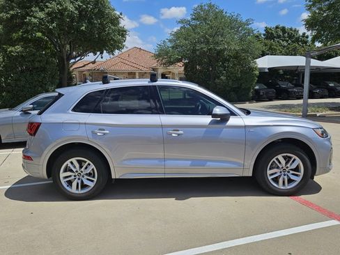 Certified 2022 Audi Q5 2.0T Premium w/ Convenience Package AWD/4WD image 4