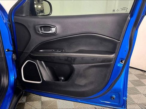 Used 2019 Jeep Compass Latitude w/ Popular Equipment Group image 23