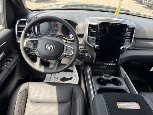 New 2026 RAM 1500 Big Horn AWD/4WD image 13