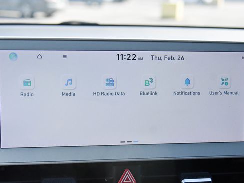 Used 2024 Hyundai Ioniq 5 SE image 24