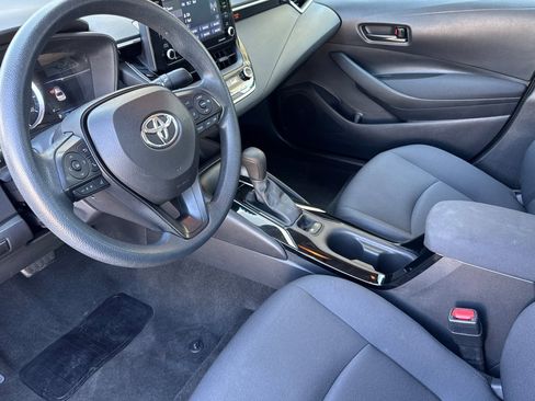 Used 2022 Toyota Corolla LE image 10
