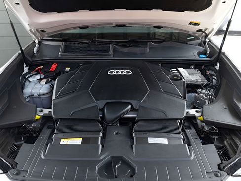 Used 2023 Audi Q8 Premium Plus AWD/4WD image 88
