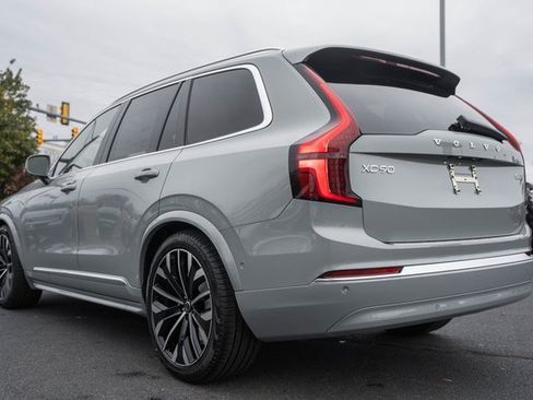 New 2026 Volvo XC90 B6 Ultra w/ Lounge Package image 5