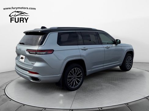 Used 2021 Jeep Grand Cherokee L Summit AWD/4WD image 4