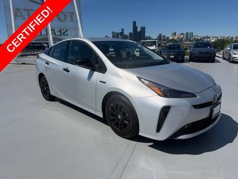 Used 2022 Toyota Prius AWD image 1