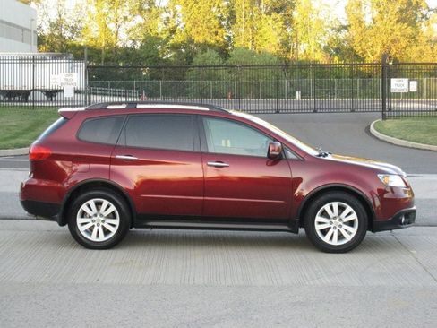 Used 2010 Subaru Tribeca Limited image 9
