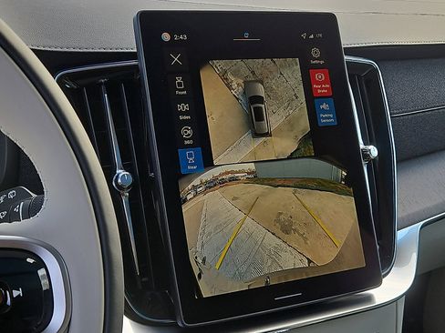 New 2026 Volvo XC90 B6 Ultra w/ Protection Package Premier AWD/4WD image 19